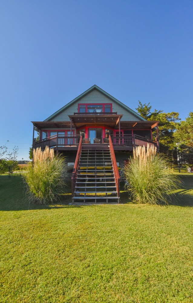 As close as you can get to the ocean south of Chincoteague in Parksley