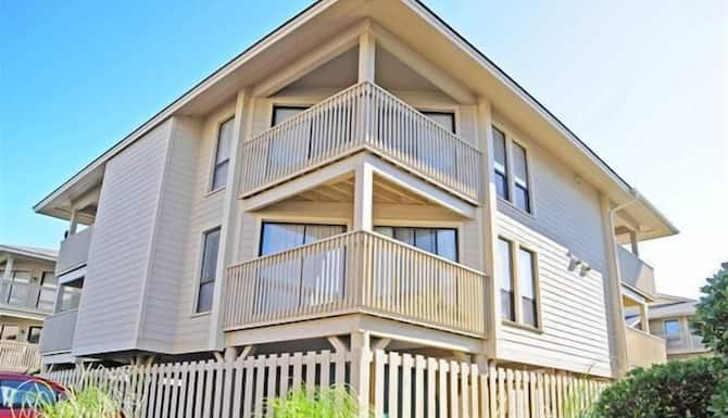 Tilghman Lakes H1 3 Bedroom Condo In Myrtle Beach Sc Expedia
