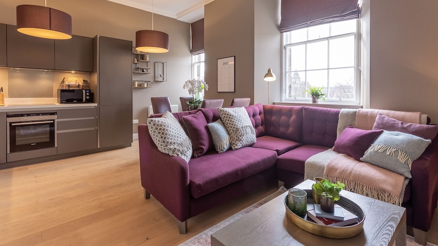 No.1 Apartments – George IV Bridge
