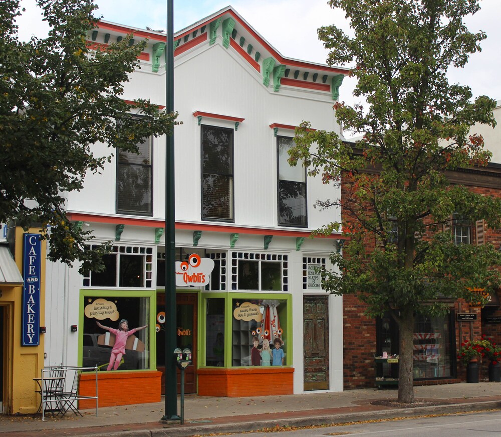 Downtown Traverse City Apartment In Hotel Rates Downtown Traverse City Apartment 0 Out Of 5 Featured Image
