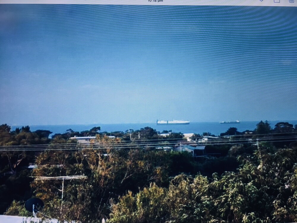 Maggie's Place - Ocean Views, Conveniently Located to Rye Front Beach
