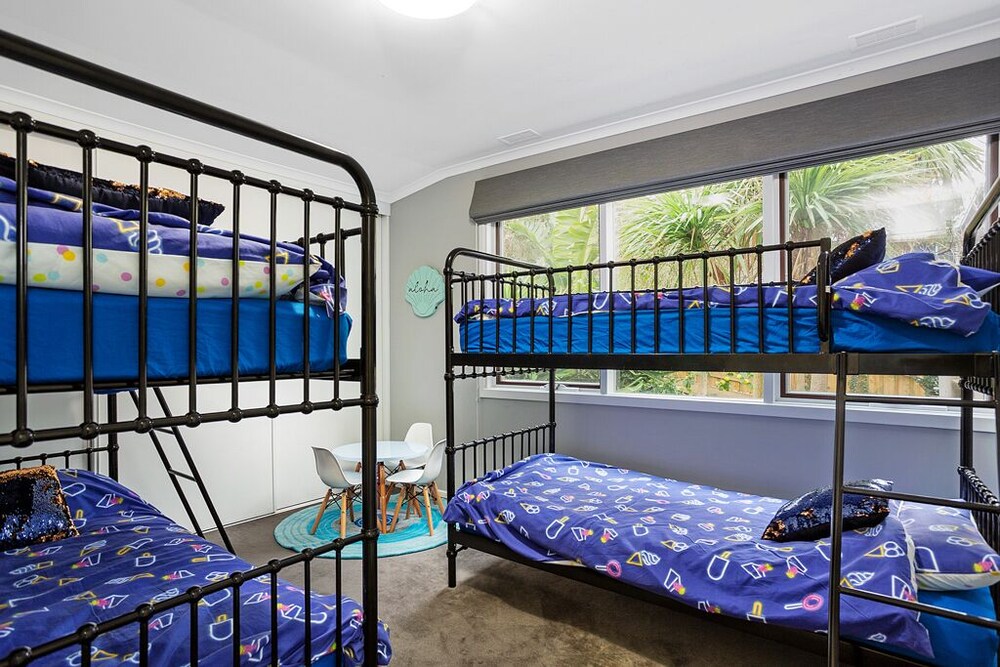 Maggie's Place - Ocean Views, Conveniently Located to Rye Front Beach
