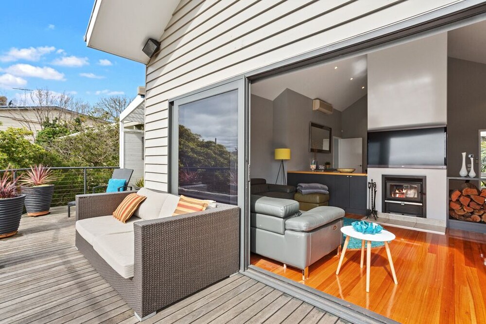 Maggie's Place - Ocean Views, Conveniently Located to Rye Front Beach