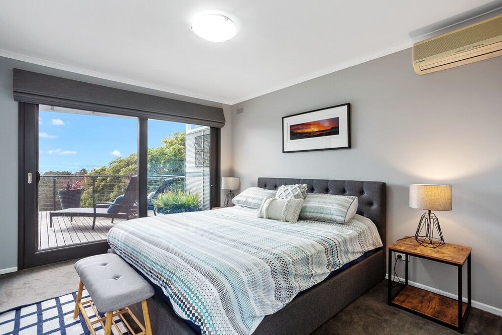 Maggie's Place - Ocean Views, Conveniently Located to Rye Front Beach