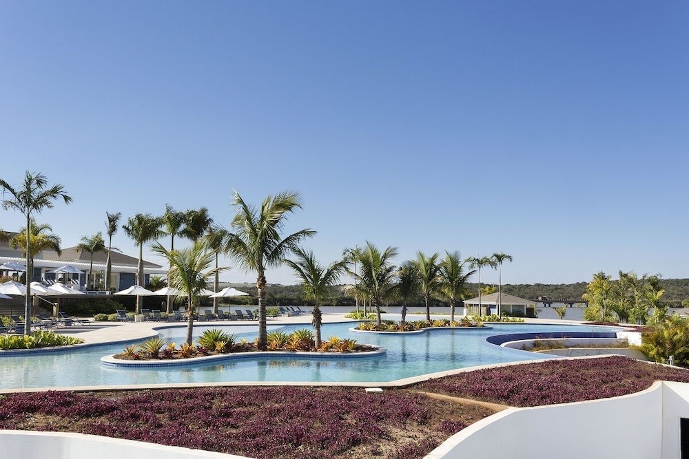 Riviera (TV series) visual data 7