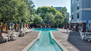 Stay in Elvis' Personal Suite. Guitar-Shaped Pool, Nashville, TN in ...