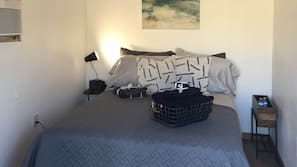 1 bedroom, individually decorated, individually furnished