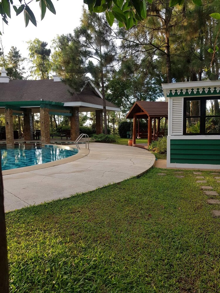 Tagaytay Crosswind apartment for rent Deals & Reviews (Tagaytay, PHL