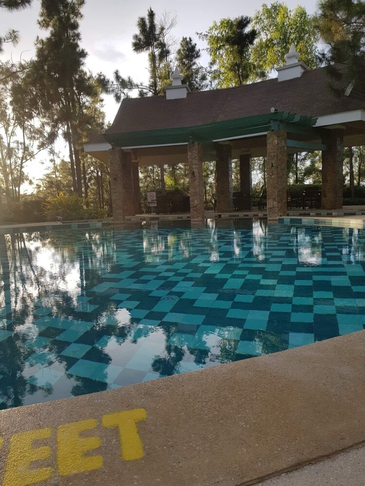 Tagaytay Crosswind apartment for rent Deals & Reviews (Tagaytay, PHL