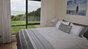 Egyptian cotton sheets, premium bedding, individually decorated