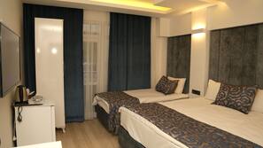 Blackout curtains, soundproofing, free WiFi, linens