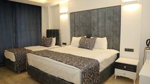 Blackout curtains, soundproofing, free WiFi, linens