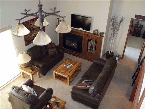 Fabulous Large Condo - Short Walk to Base in Crested Butte, United States