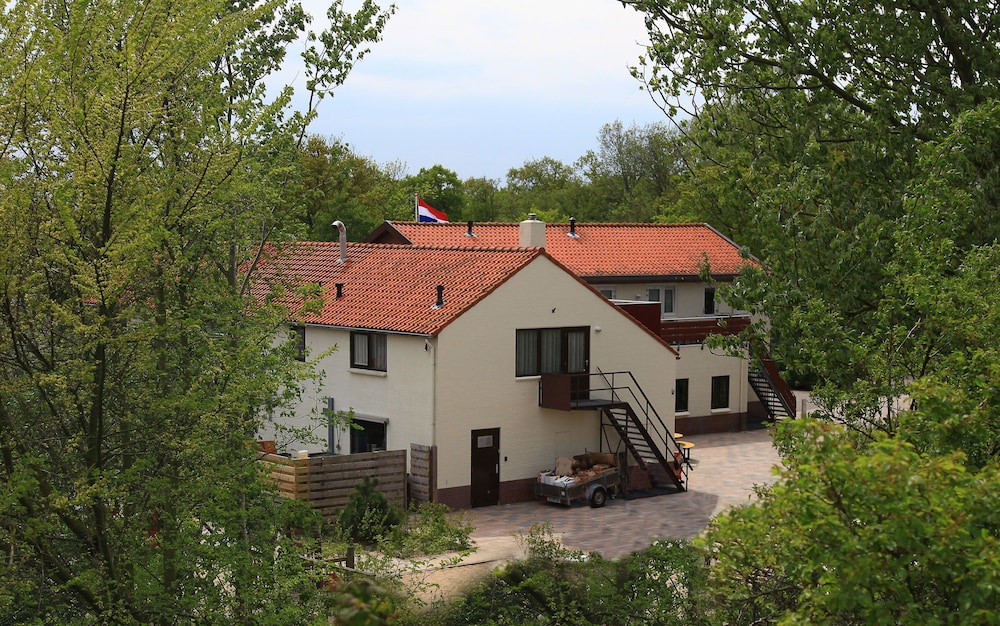Budget Hotel Vrouwenpolder in Vrouwenpolder, Netherlands