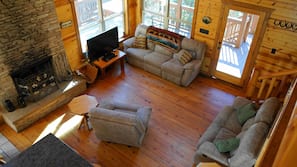 TV, fireplace, DVD player, books