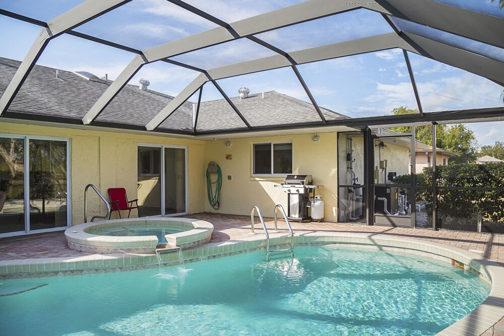Heated Pool/Spa Home Punta Gorda, Deep Creek, Florida in Punta Gorda