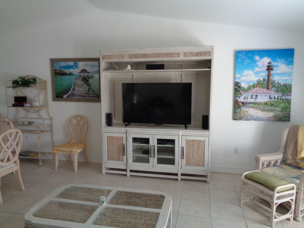 Heated Pool/Spa Home Punta Gorda, Deep Creek, Florida in Punta Gorda