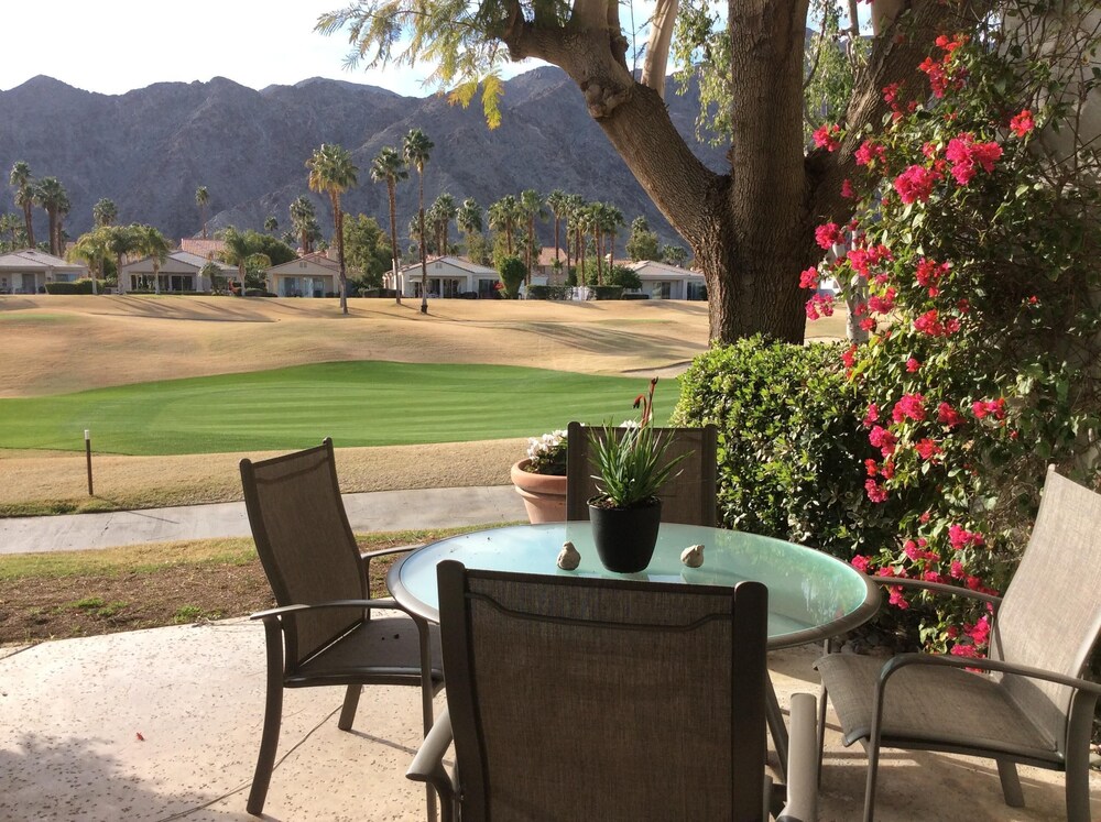 Pga West Condo On Golf Course With Mountain Views 2019 Room