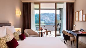 Hochwertige Bettwaren, kostenlose Minibar, Zimmersafe