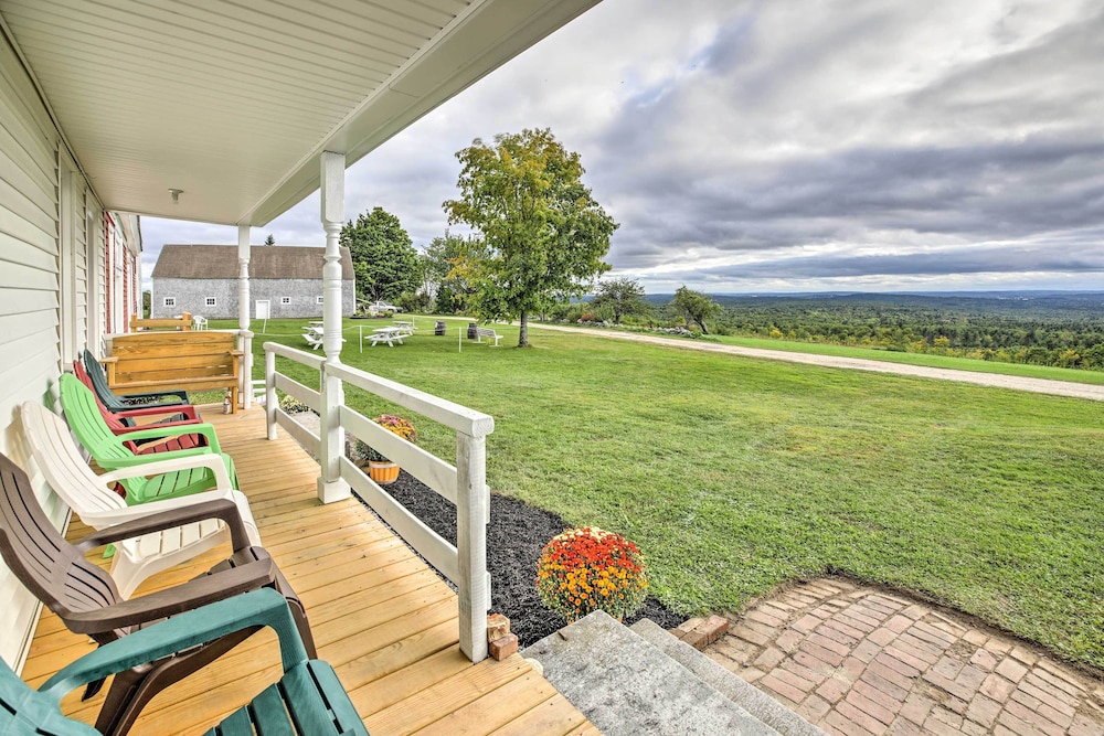 Cozy Home w/ Vineyard, Working Farm & Fall Foliage