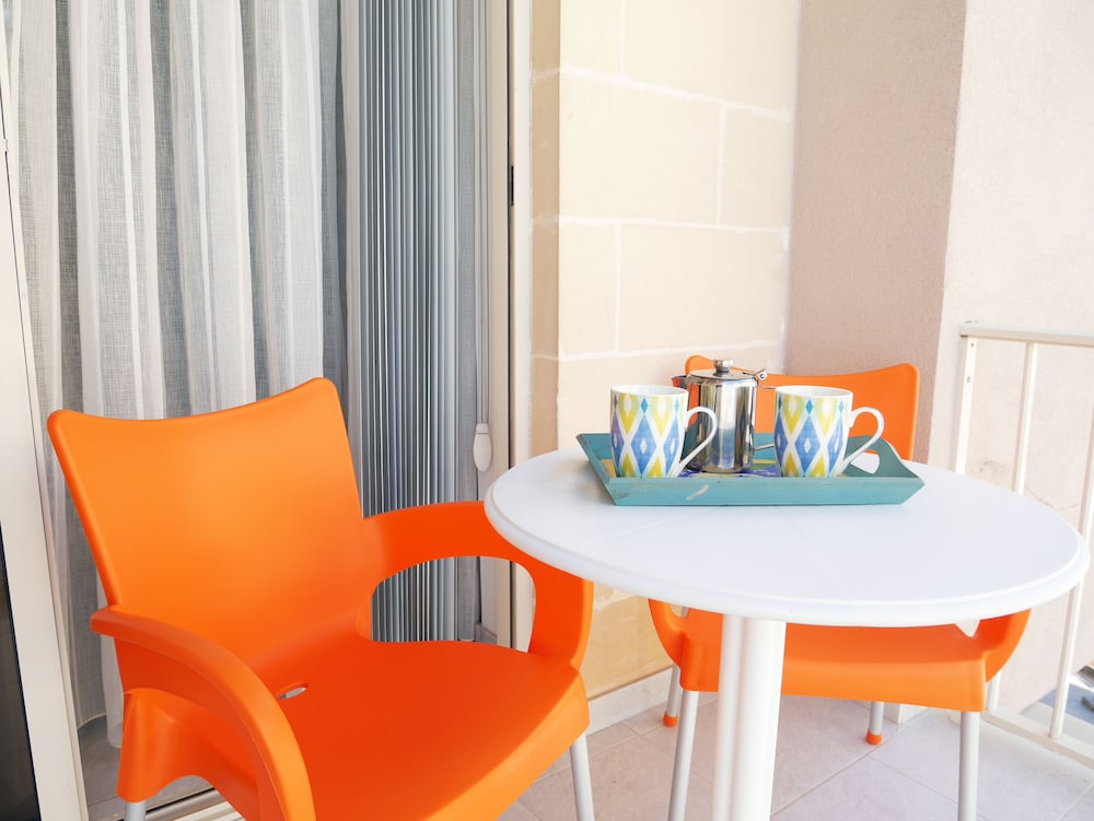 Ta' Rozi apartment close to the beach in Bugibba - St. Paul's Bay | Vrbo