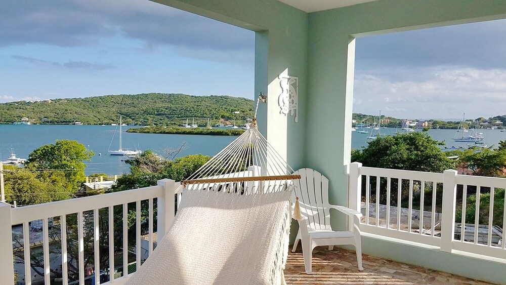 Sea Turtle Studio - Gorgeous New Upscale Waterview Studio! Amazing Sunrises!! in Culebra, Puerto Rico