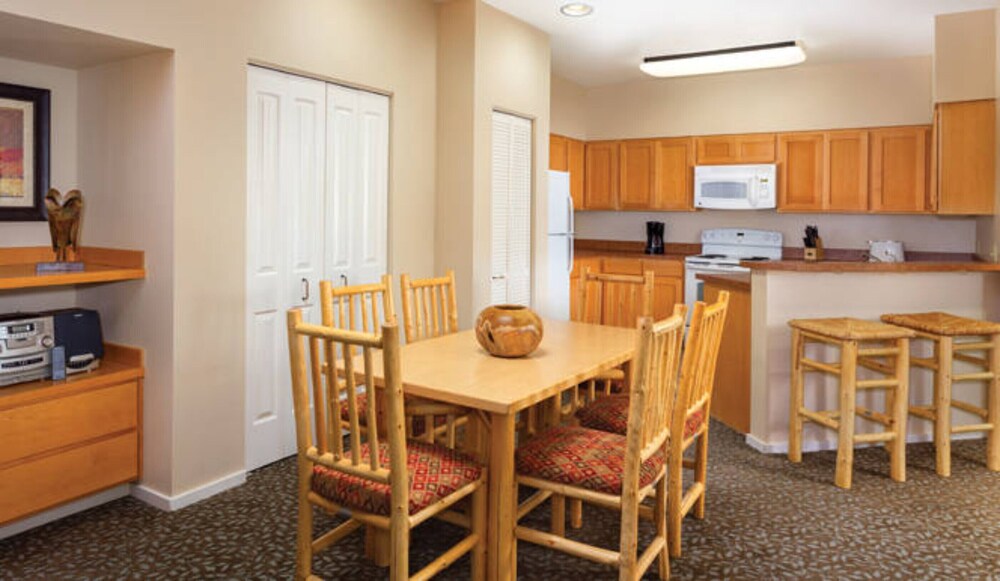 OCTOBER 20th28th, 2018 WEST YELLOWSTONE CONDO Wyndham WorldMark