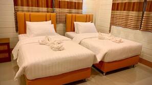 Blackout drapes, free WiFi, linens
