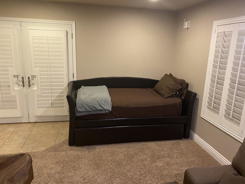 Lake Mead just around the corner