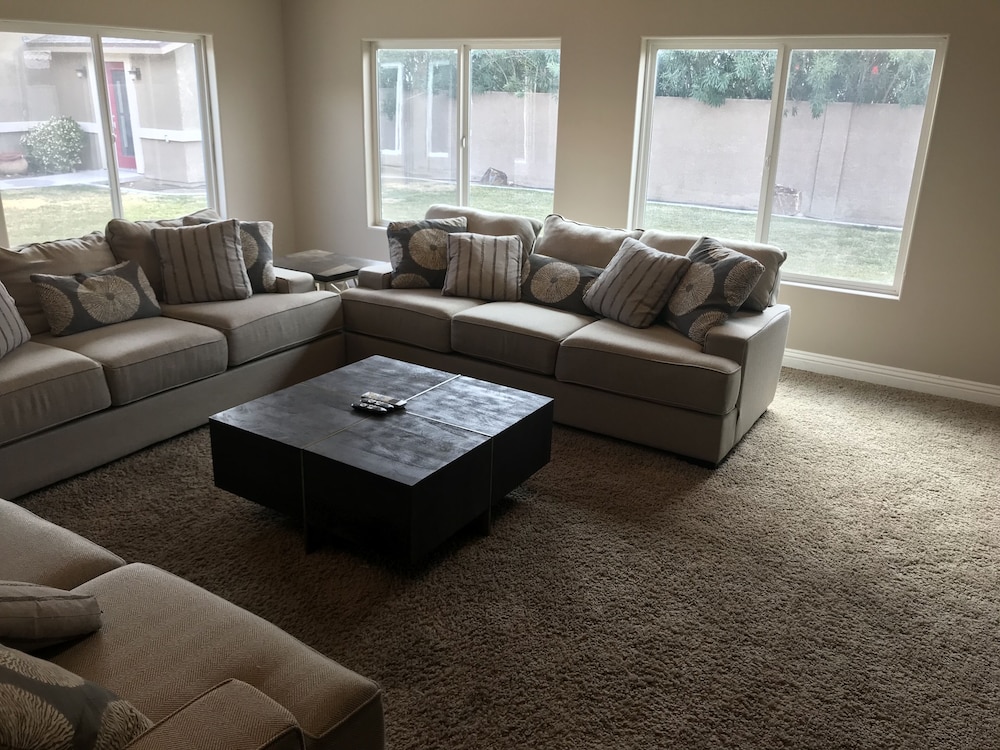 Lake Mead just around the corner