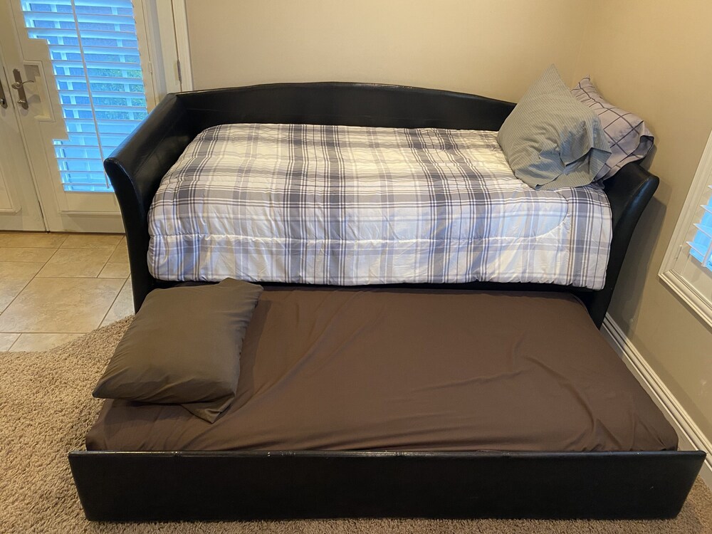 Lake Mead just around the corner