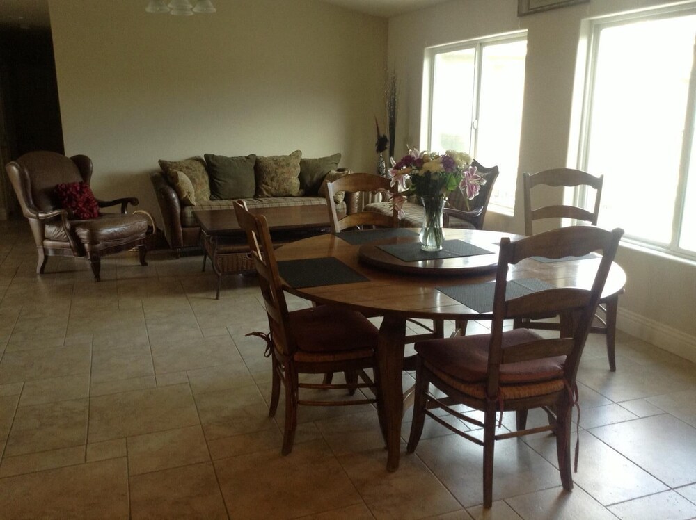 Lake Mead just around the corner