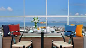 Minibar, in-room safe, individually furnished, desk