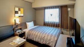 Desk, free WiFi, linens