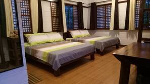 3 bedrooms, in-room safe, blackout drapes, iron/ironing board