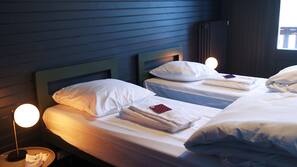 Free WiFi, linens
