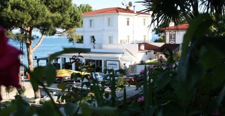 beyaz otel gerze in gerze turkey expedia