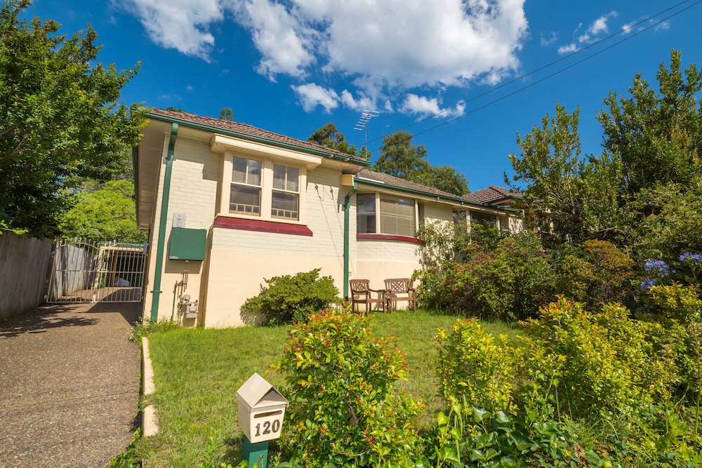 Lurline Lodge