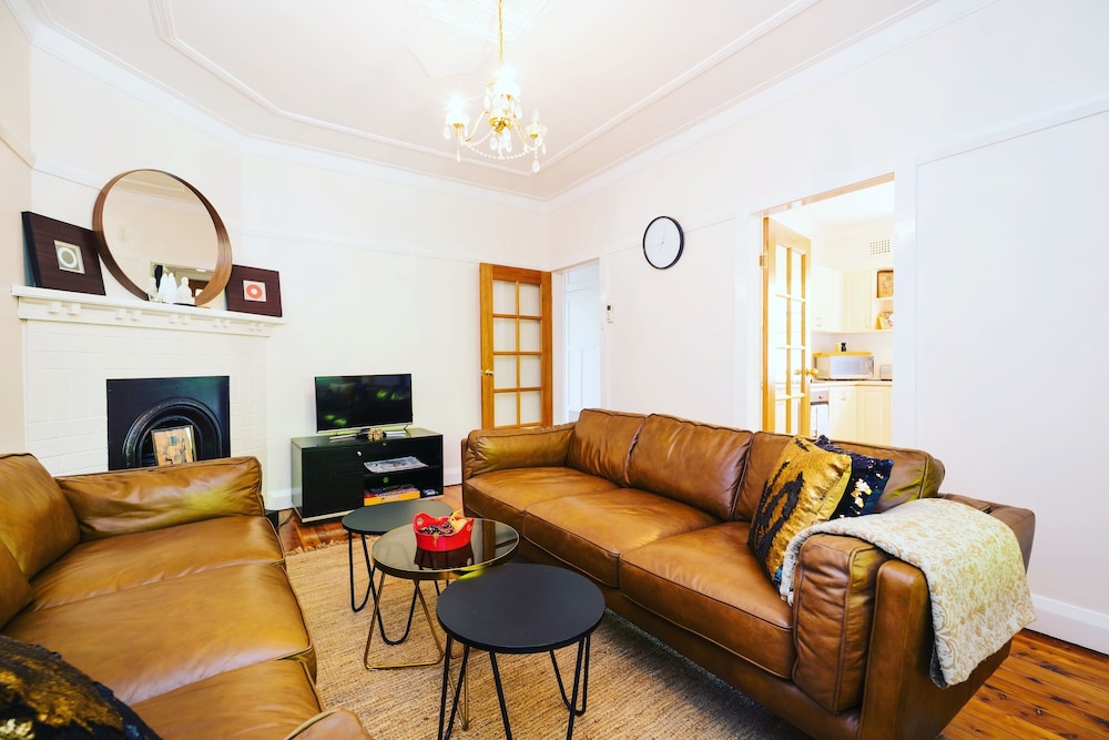 Lurline Lodge