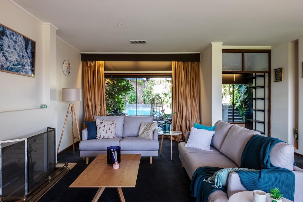 Roomerang at Fairview Street