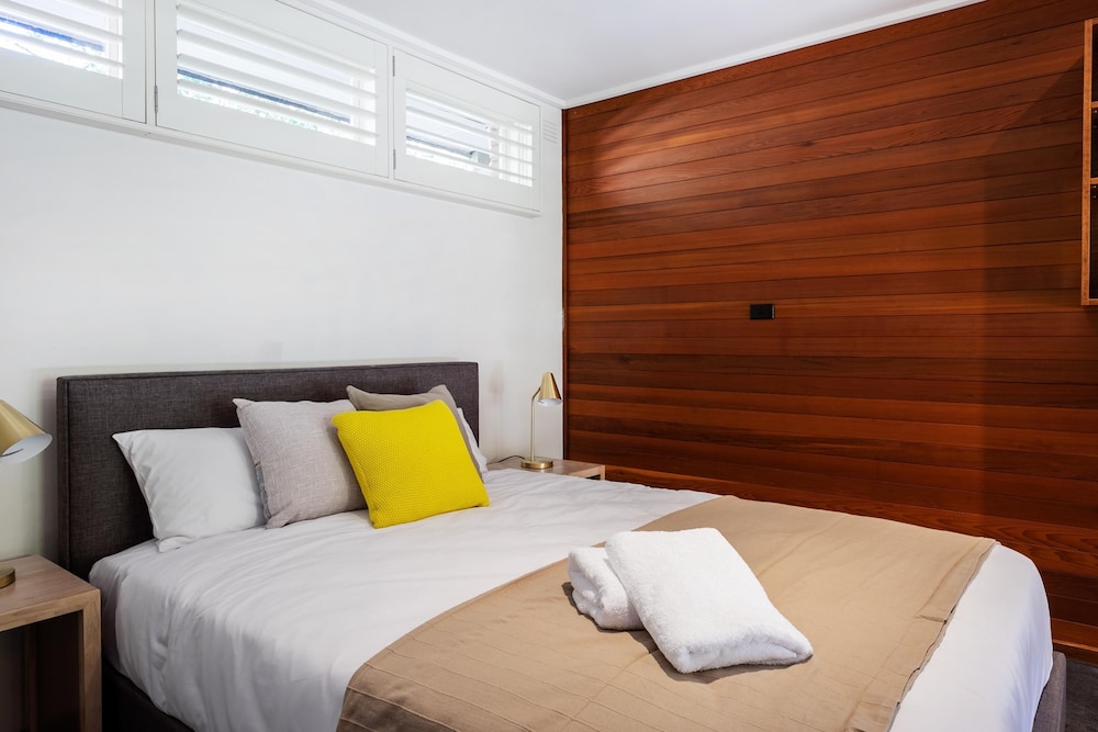 Roomerang at Fairview Street