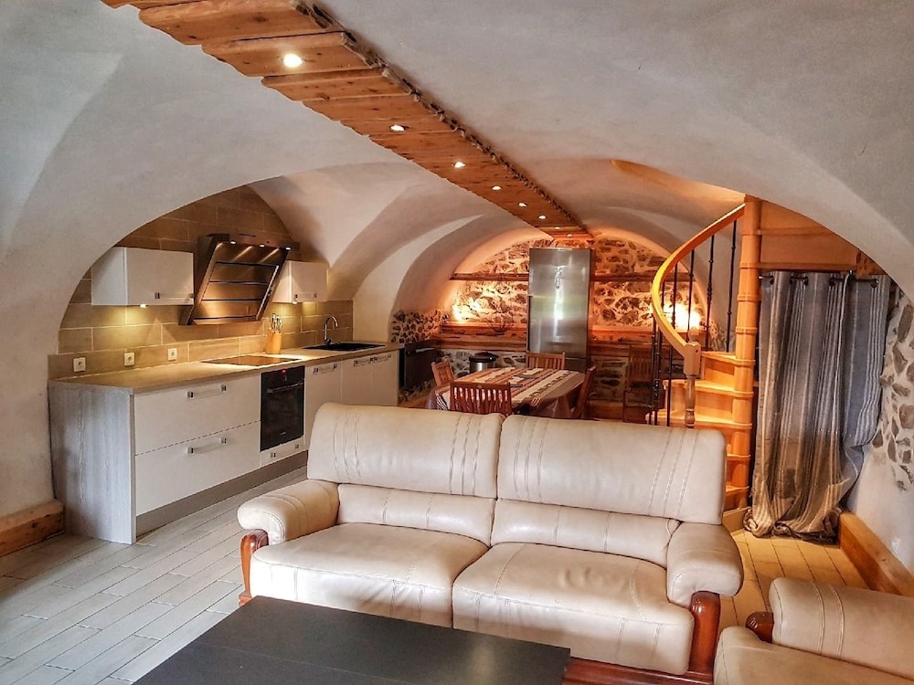 Maison de la Forge in Puy-Saint-Pierre, France