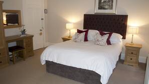 Desk, iron/ironing board, free WiFi, linens