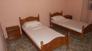 3 bedrooms, Frette Italian sheets, premium bedding, free WiFi