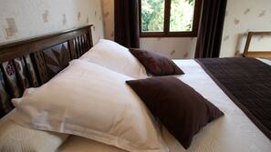 Egyptian cotton sheets, premium bedding, desk, blackout curtains