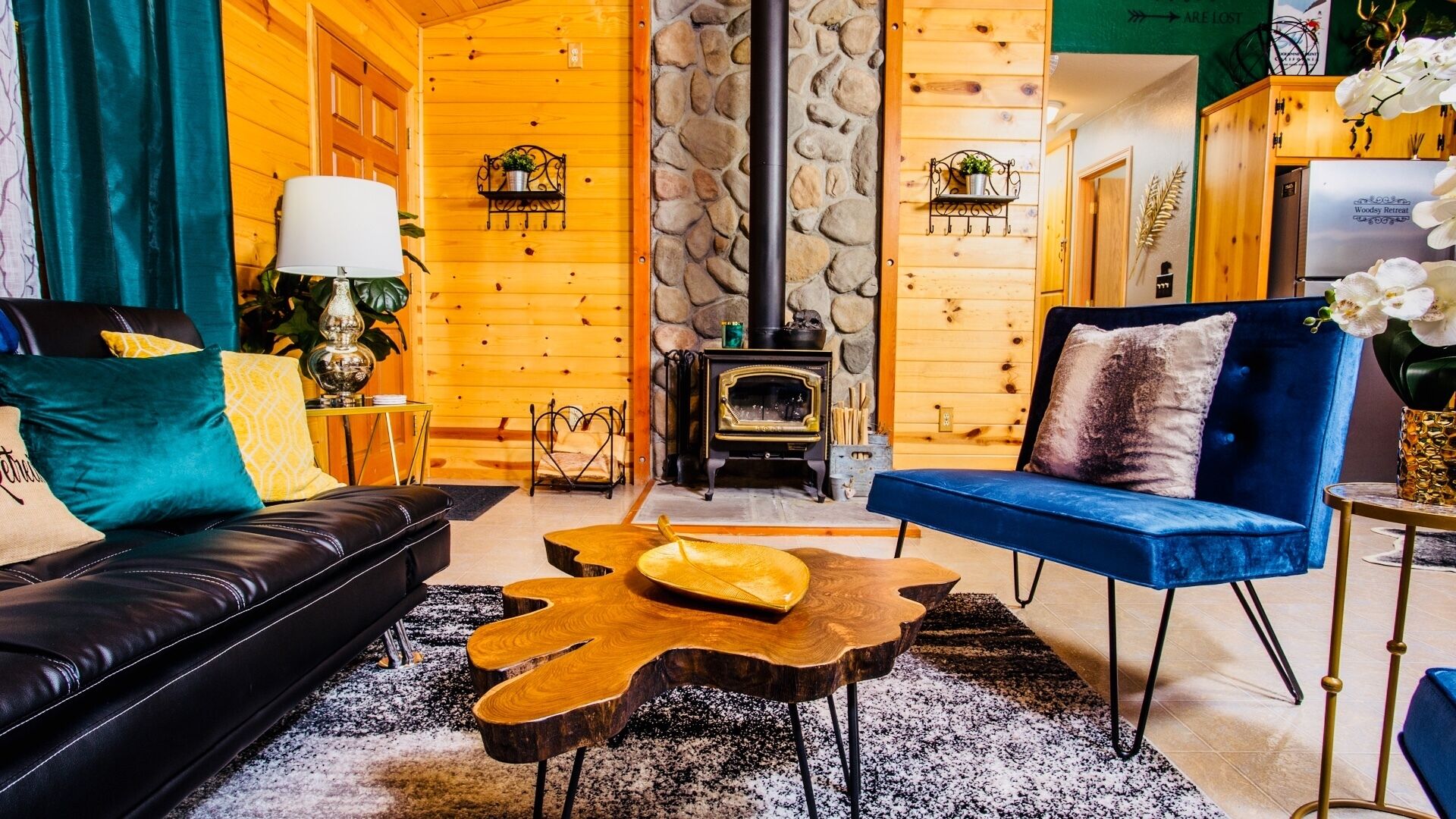 Woodsy Retreat: Swim Pinecrest/Ski Dodge! *WIFI* in Long Barn, United States