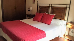 Coffre-forts dans les chambres, rideaux occultants, Wi-Fi gratuit
