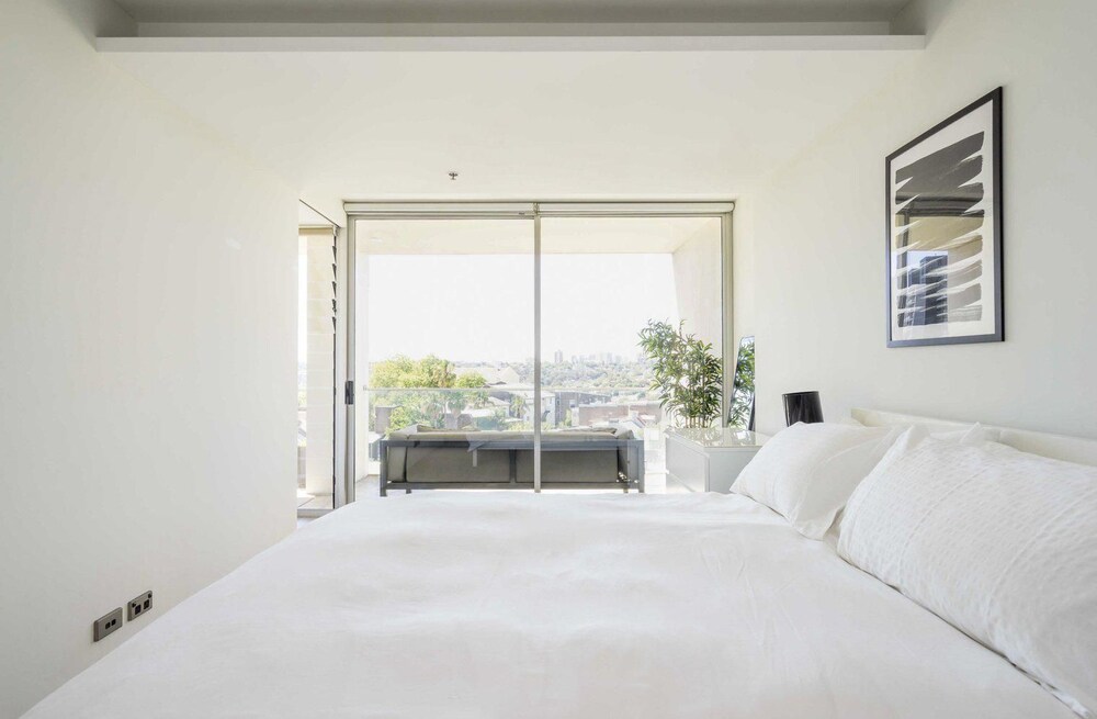 TT802 Modern One Bedroom City