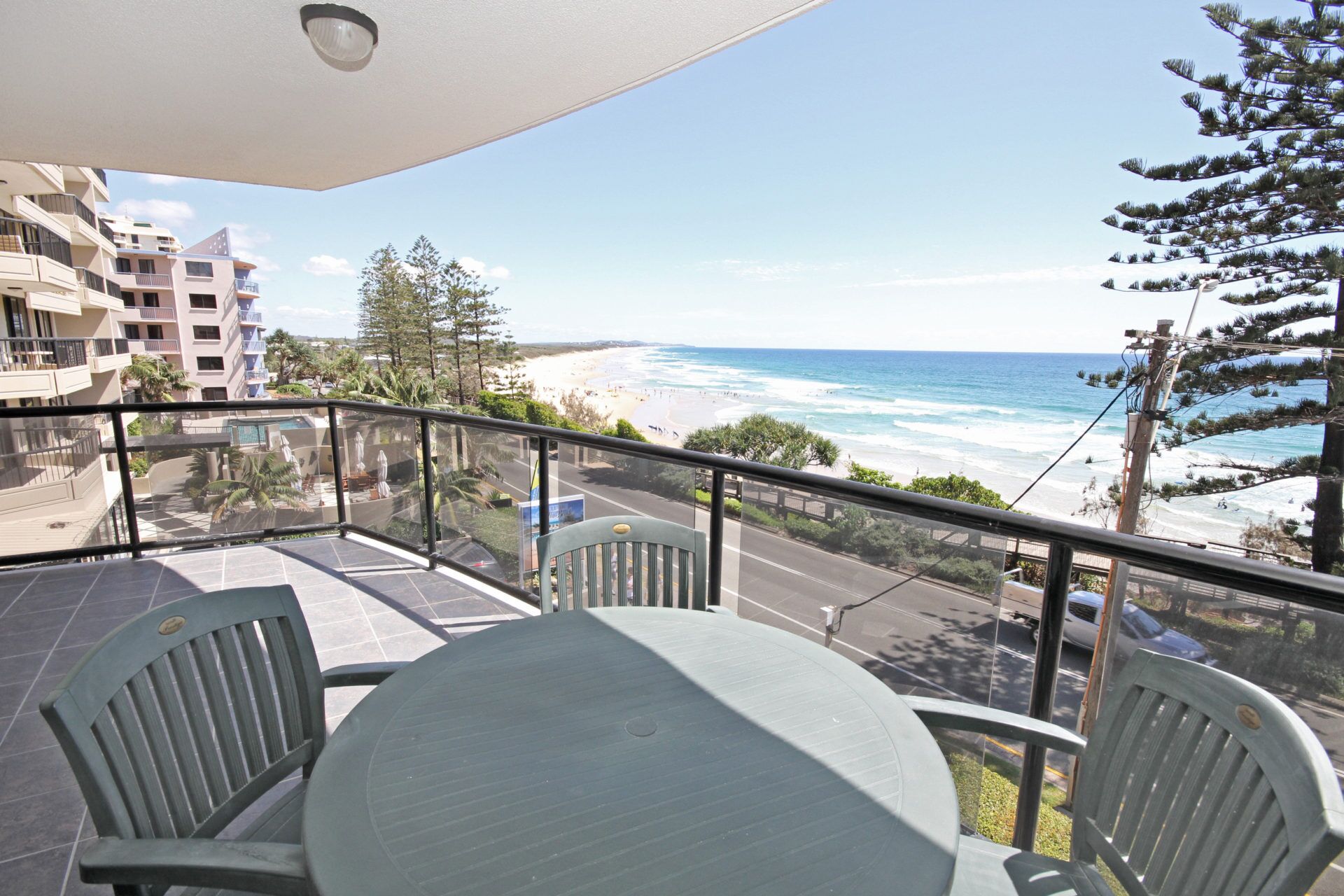 Stylish Beachfront Holiday Apartment