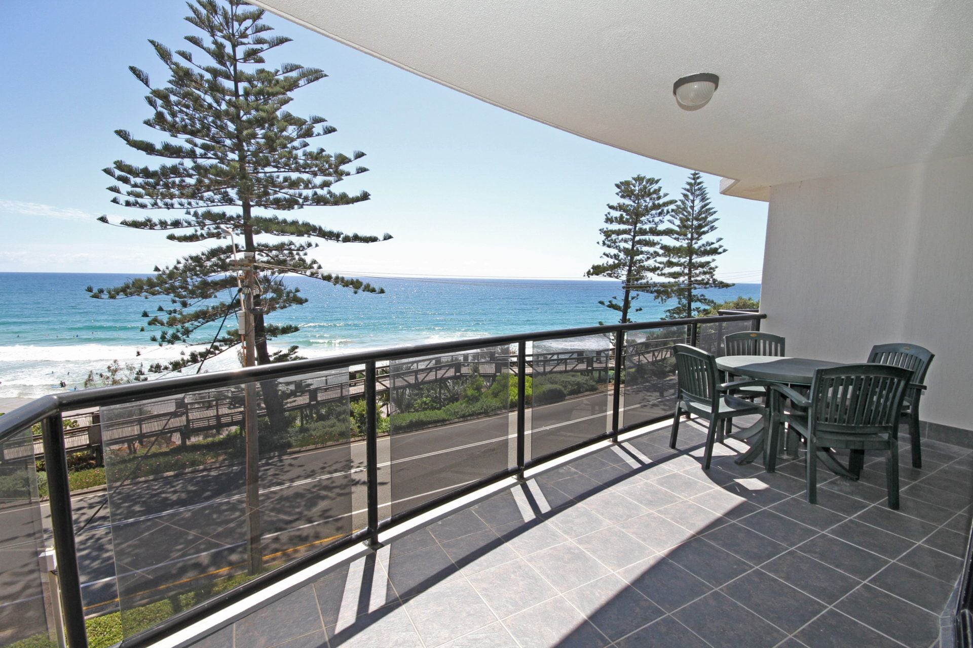 Stylish Beachfront Holiday Apartment